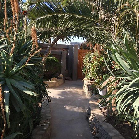 Tranquility Self Catering Hotel Lüderitz Exterior foto