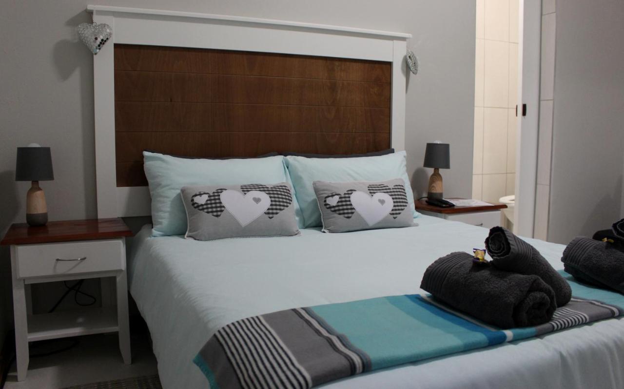 Tranquility Self Catering Hotel Lüderitz Exterior foto