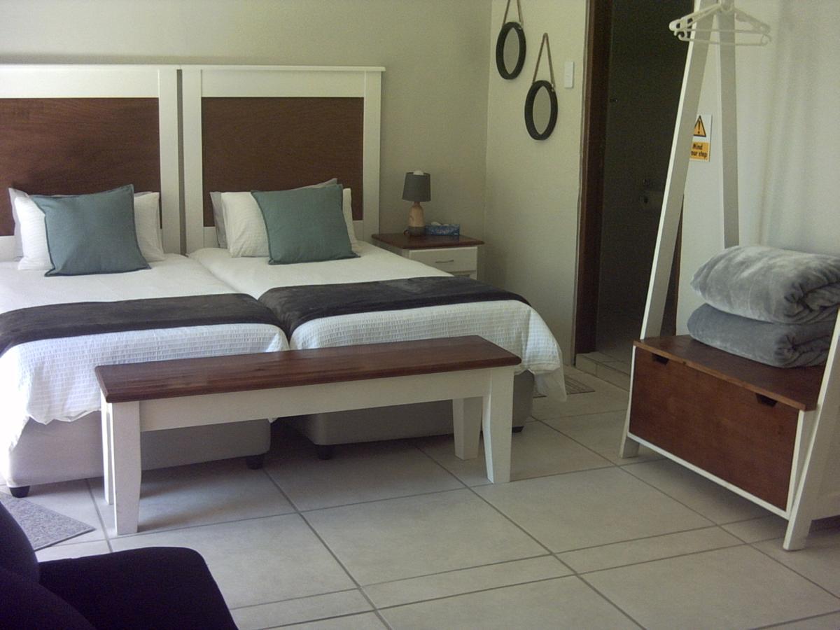 Tranquility Self Catering Hotel Lüderitz Exterior foto
