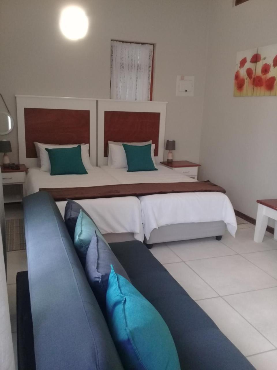 Tranquility Self Catering Hotel Lüderitz Exterior foto