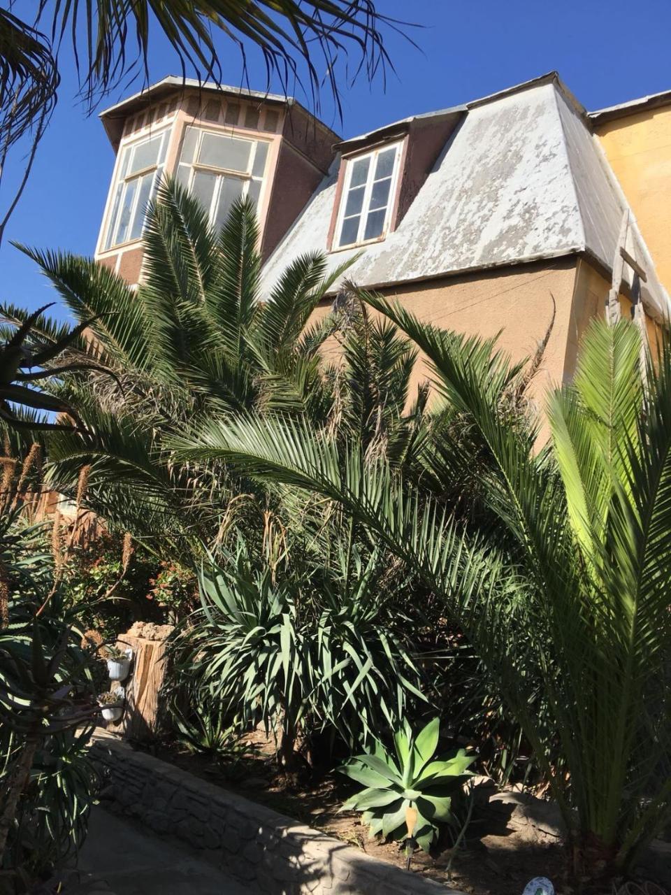 Tranquility Self Catering Hotel Lüderitz Exterior foto