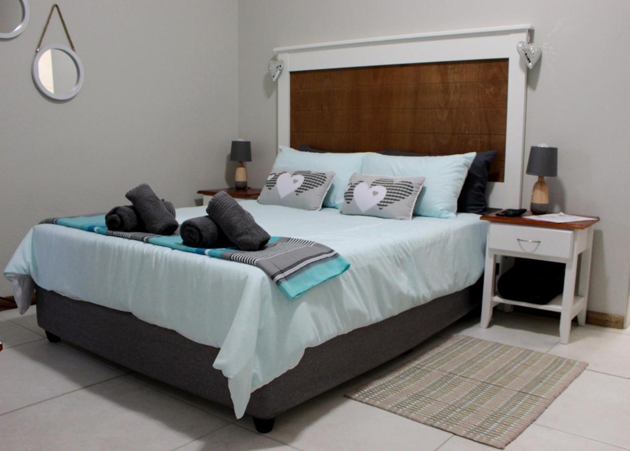 Tranquility Self Catering Hotel Lüderitz Exterior foto