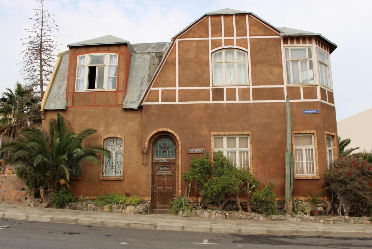 Tranquility Self Catering Hotel Lüderitz Exterior foto