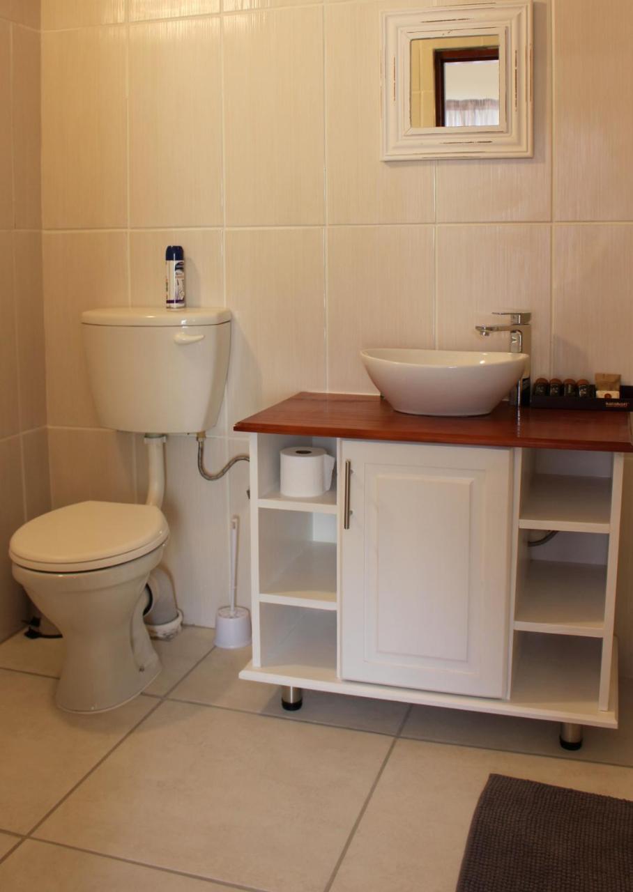 Tranquility Self Catering Hotel Lüderitz Exterior foto