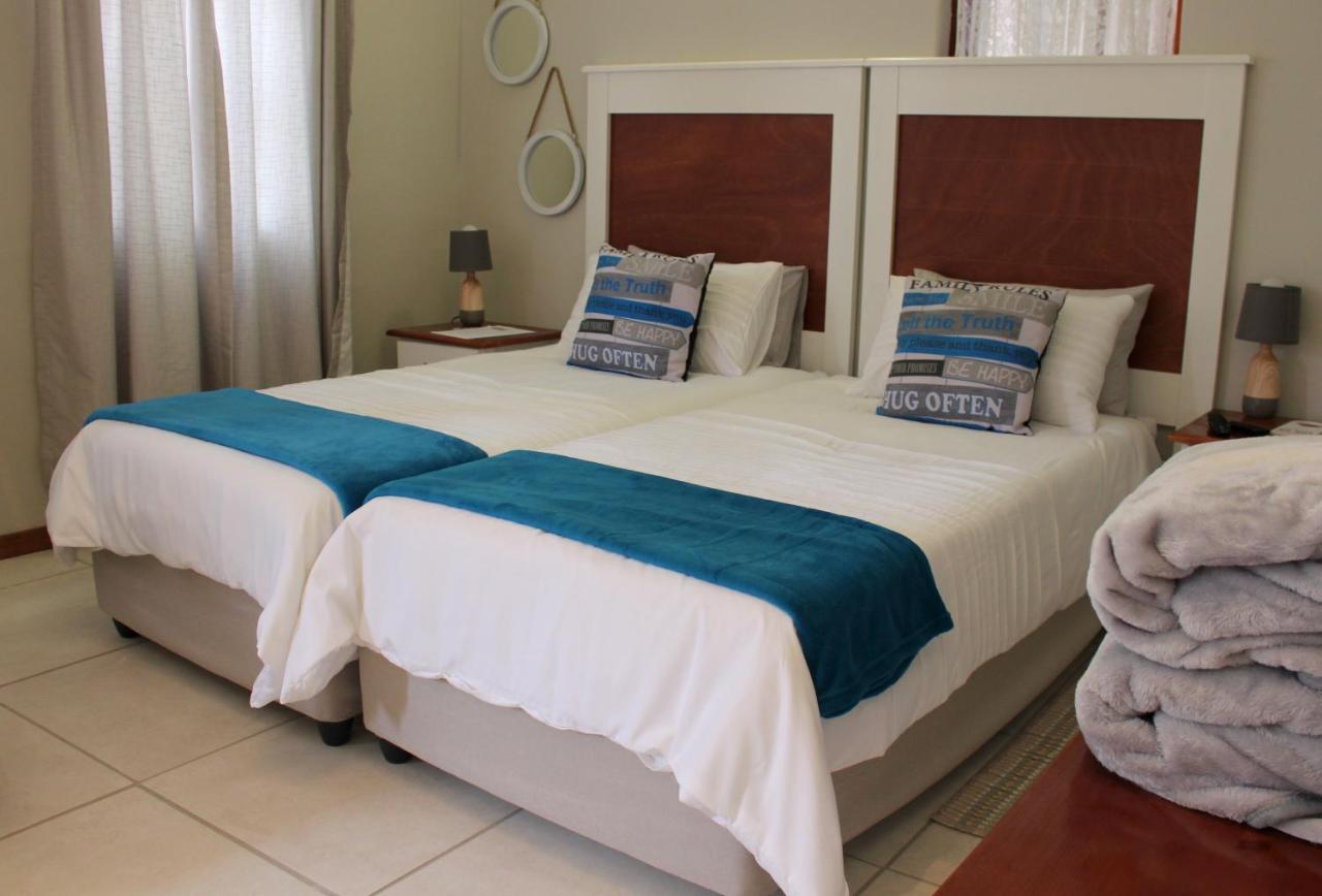 Tranquility Self Catering Hotel Lüderitz Exterior foto
