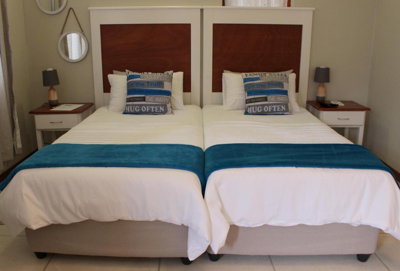 Tranquility Self Catering Hotel Lüderitz Exterior foto