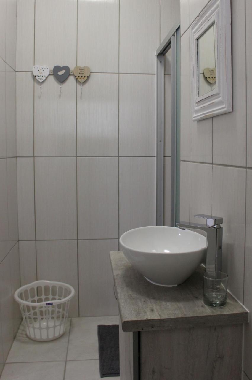 Tranquility Self Catering Hotel Lüderitz Exterior foto